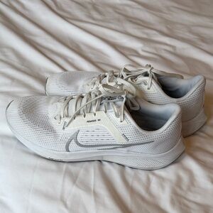 Nike White Pegasus 40s